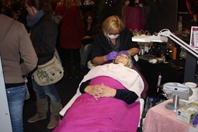 Lekkere gezichtsbehandeling