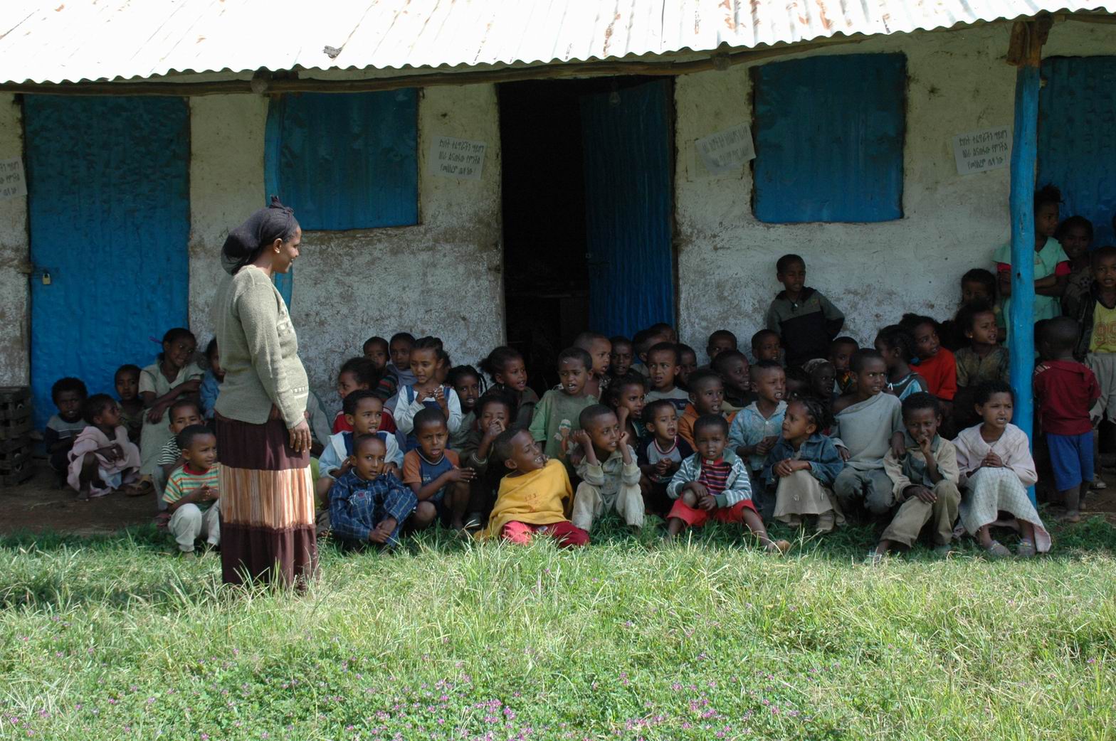 Millenniumgemeente Langedijk knapt kleuterschool in Gorgora op