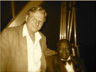Jos van Beest speelt jazz van Oscar Peterson in De Spoorzoeker (foto De spoorzoeker)