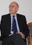 Burgemeester Cornelisse in 2011 bij opening seizoen Natuurmuseum Westflinge