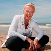 15 april Lunch en Cabaret met Henny Weel