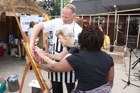 Het deel van het schilderij waaraan burgemeester ter Heegde gaat werken 