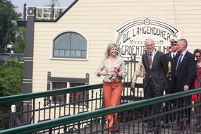 Prinses Maxima op bezoek in Museum BroekerVeiling