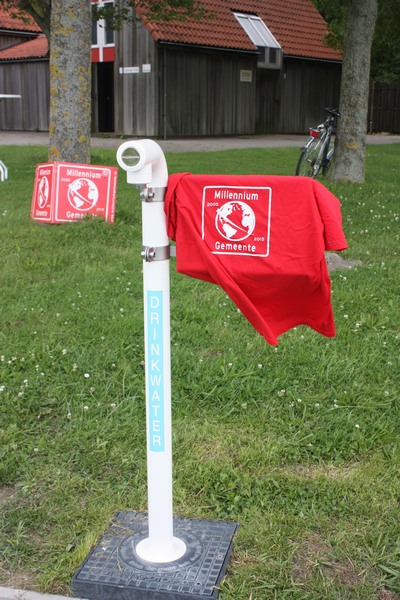 Opening drinkwaterpunt in recreatiegebied Geestmerambacht