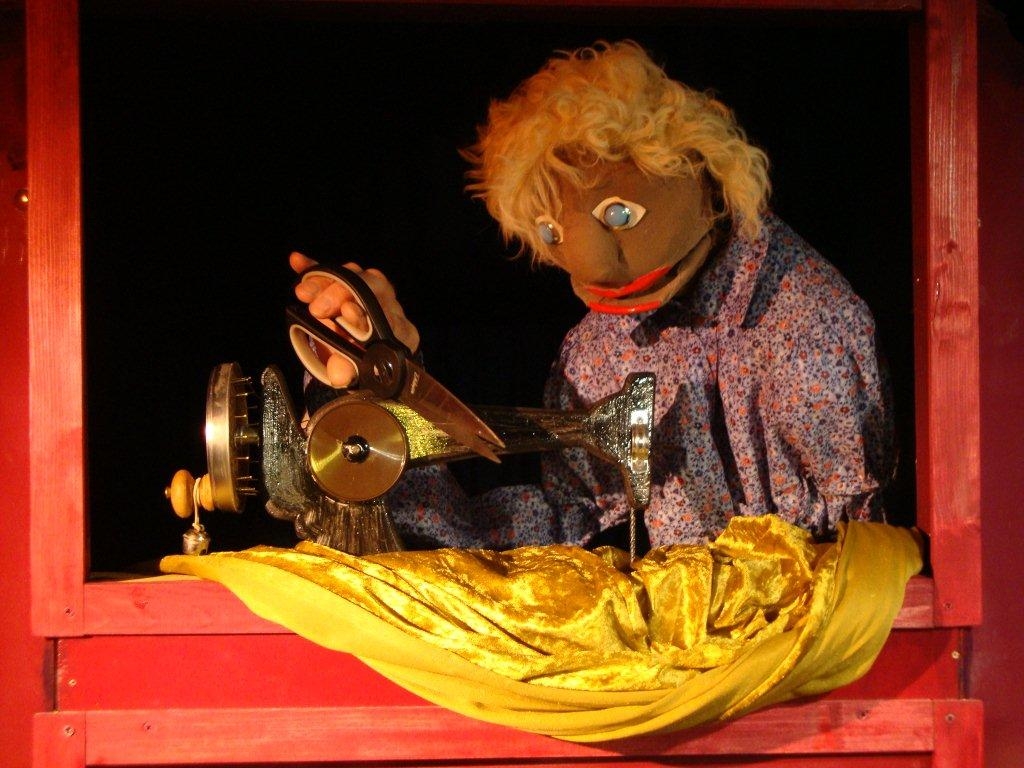 Première  ‘Circus Roos en Eddie’  door het Zoldertheater