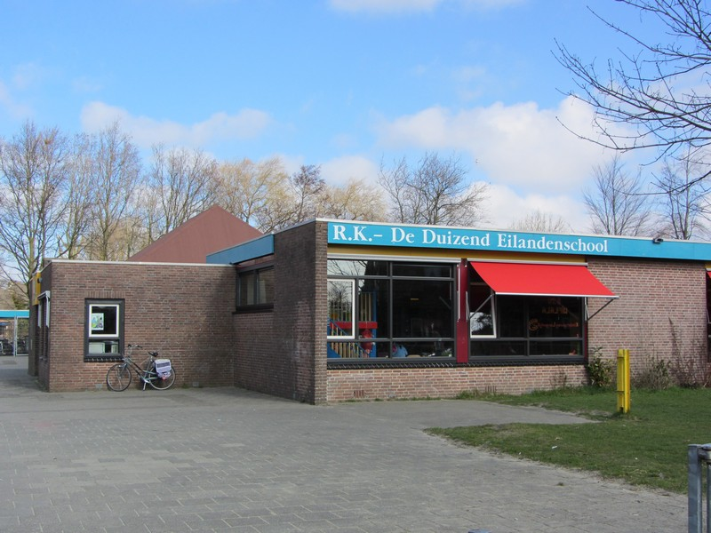 Gebruikers van de Overbrugging gaan naar Duizend Eilandenschool