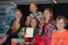 Maureen Mooij winnaar van de voorronde, omringt door Anne (l), Mandy, Fabienne (achter) en Mathijs 