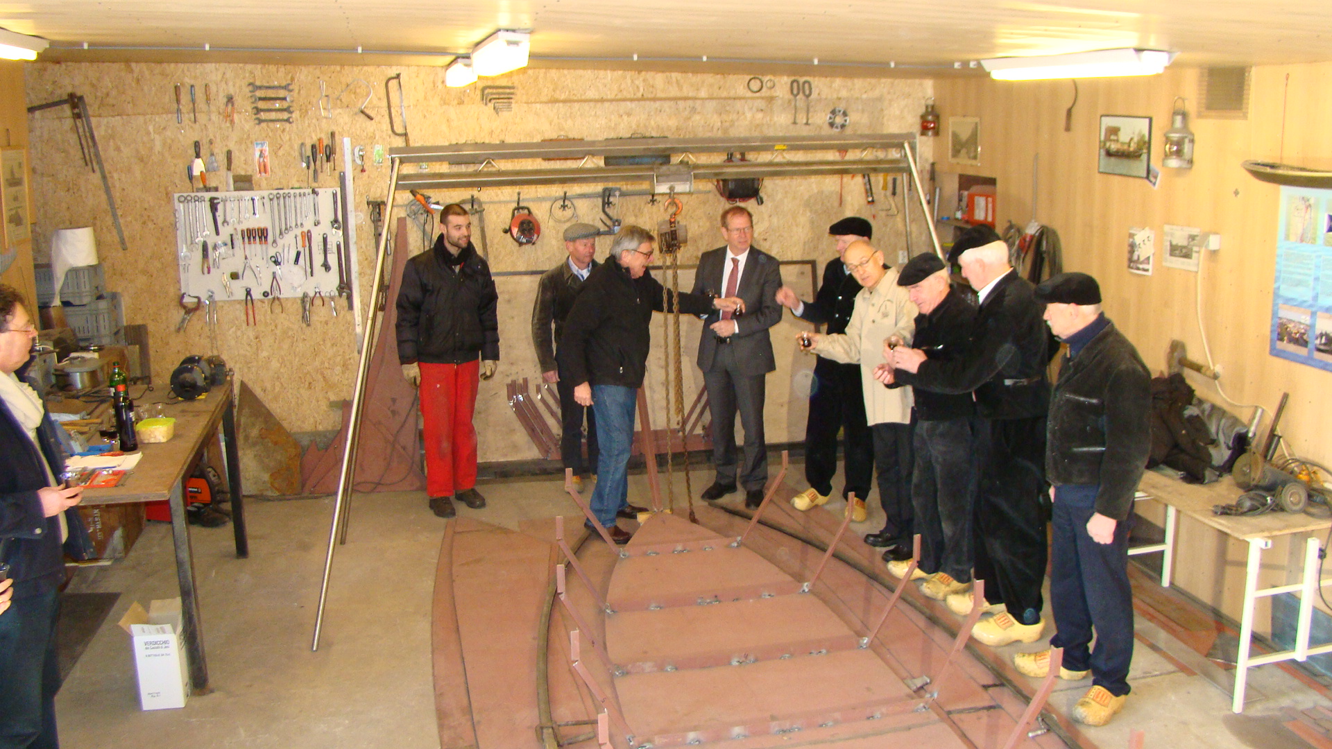 Bouw van nieuwe kloetschuiten bij Nico Vader