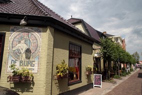 Pannenkoeken & Poppenkast in Restaurant De Burg