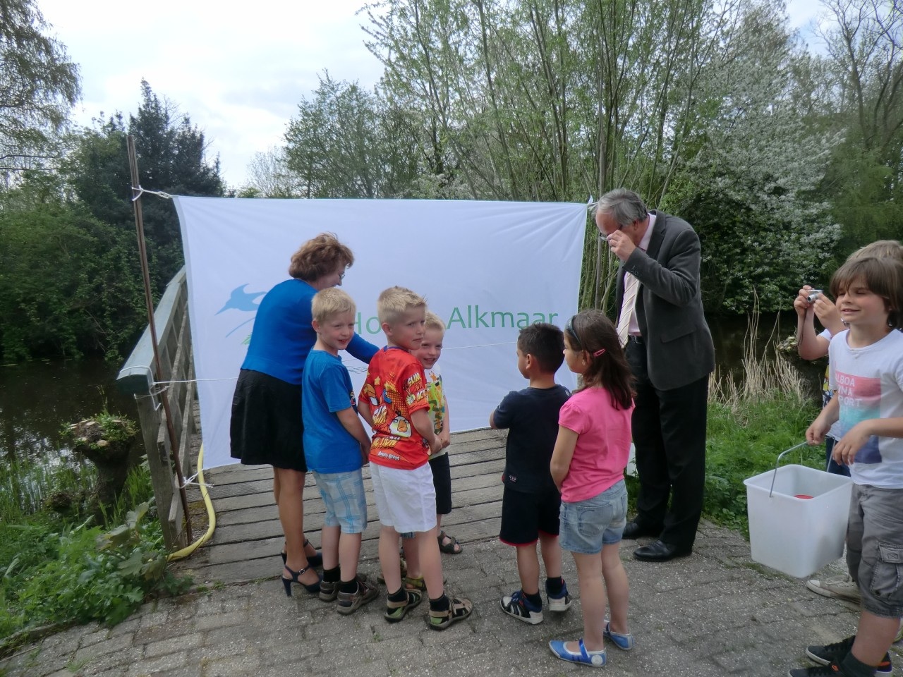 Anjo van der Ven opent nieuwe rotstuin in Hortus Alkmaar