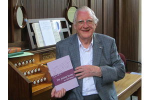 Organist Dick Barten schrijft nieuw boek: De juiste toon 