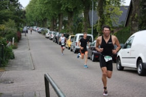Rennend door de Spoorstraat
