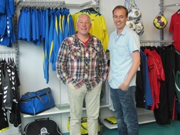 Trots op de nieuwe showroom aan de Pannekeetweg in Heerhugowaard