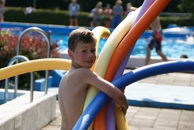 Groot vakantiefeest in Zwembad de Bever (foto Anneke Mak)