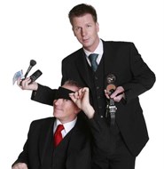 Rob en Emiel in Restaurant de Burg met Magic Cabaret Theater Diner