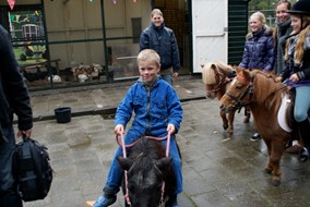 Werelddierendag bij Kinderboerderij Jong Leven in Sint Pancras