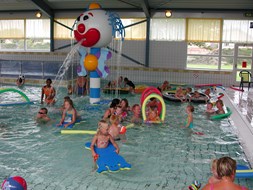 Activiteiten gedurende de voorjaarsvakantie in zwembad Duikerdel