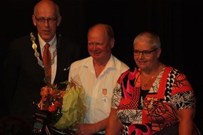 Gerard van der Vliet en Karin van der Vliet -de Boer kregen beiden een onderscheiding