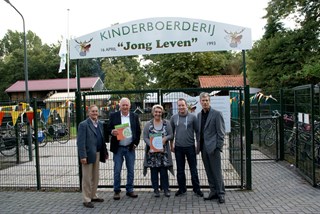 Uitreiking keurmerk aan kinderboerderij Jong Leven