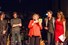 Marieke vertelt over het cadeautje; de cd Harmoniepark van La Luna