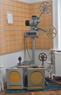 16-mm filmprojector gebruikt door de landmacht (foto GDI)