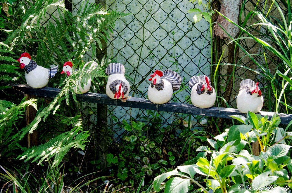 Keramiek in de tuin - Lief Langedijk