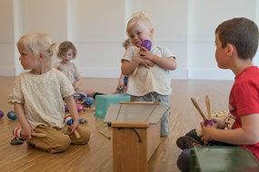 Kennismaking  orie¨ntatie - Muziek op schoot voor peuters - ( Frits de Beer) - lowres (002)