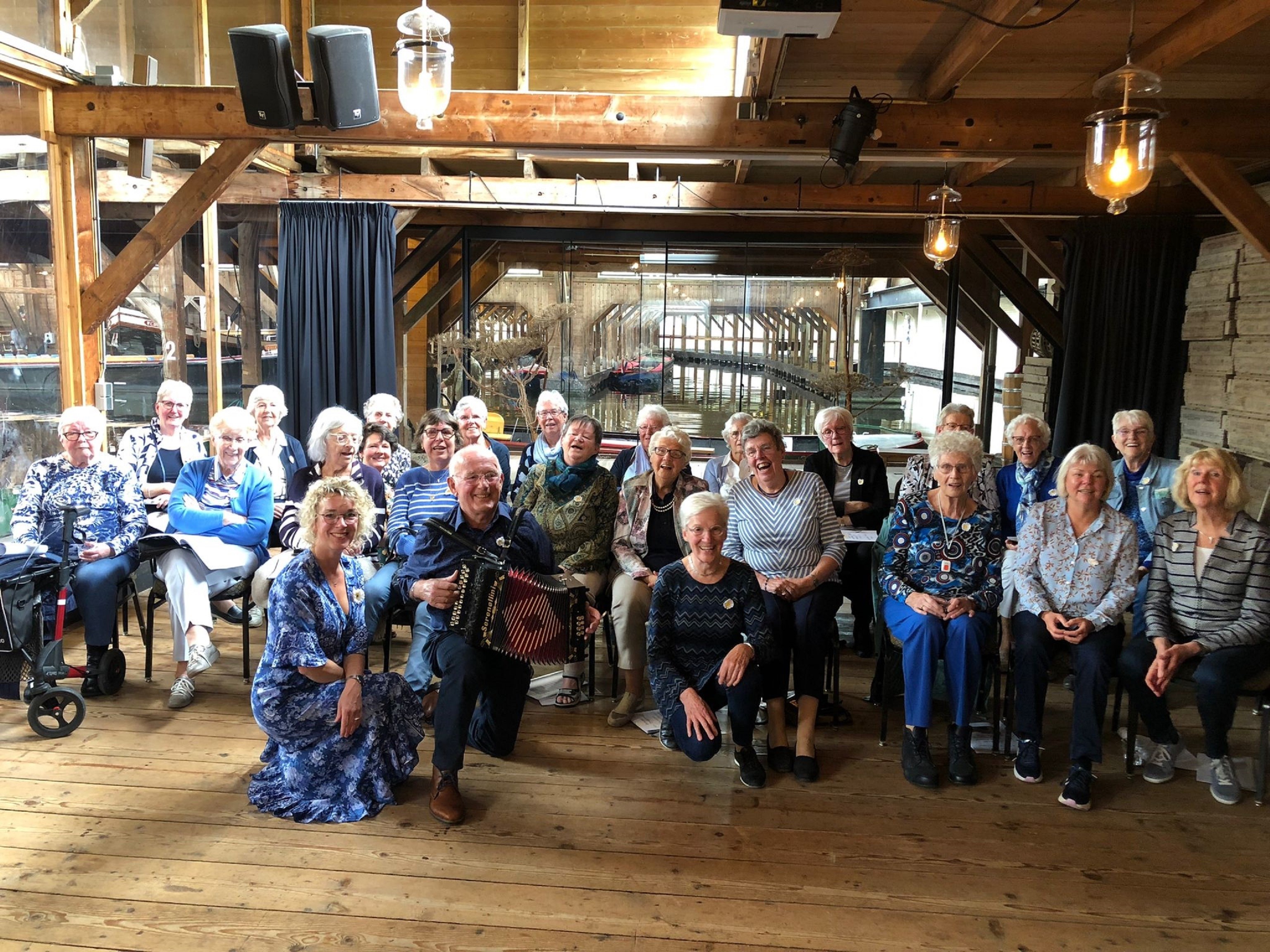 Ontmoetingsgroep BroekerVeiling viert 1-jarig bestaan ‘op eigen wijze’