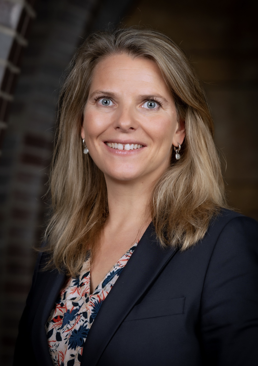 Hélène Bakker nieuwe gemeentesecretaris van Dijk en Waard